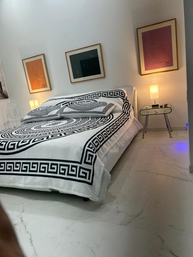 Guest house Men Only Clothing Option Near Wilton Manors Fort Lauderdale